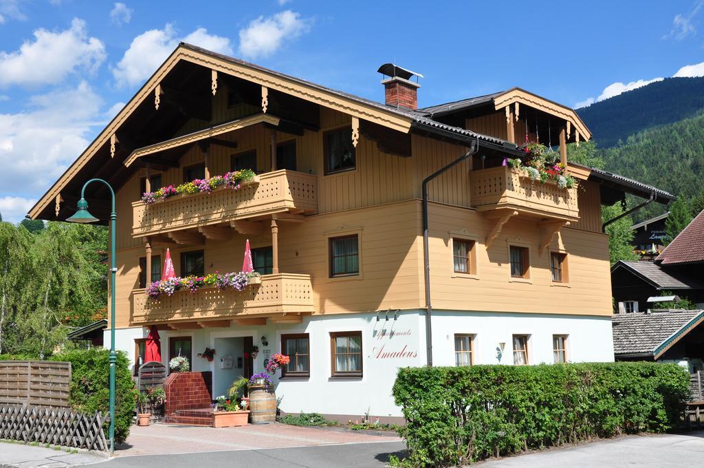 Haus Amadeus Hotel วาไกรน์ ภายนอก รูปภาพ